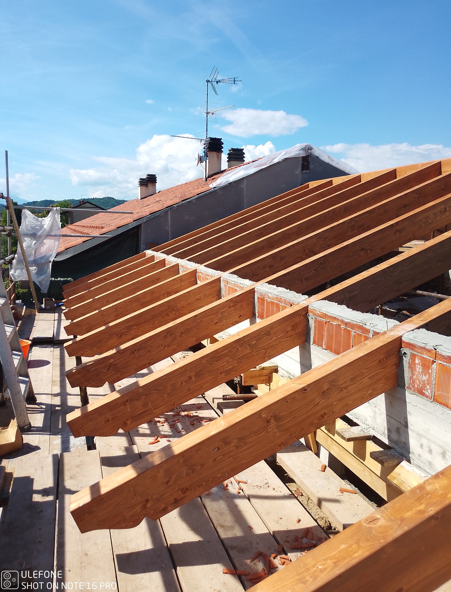 Rifacimento tetto villa Vercelli — fase di cantiere 4