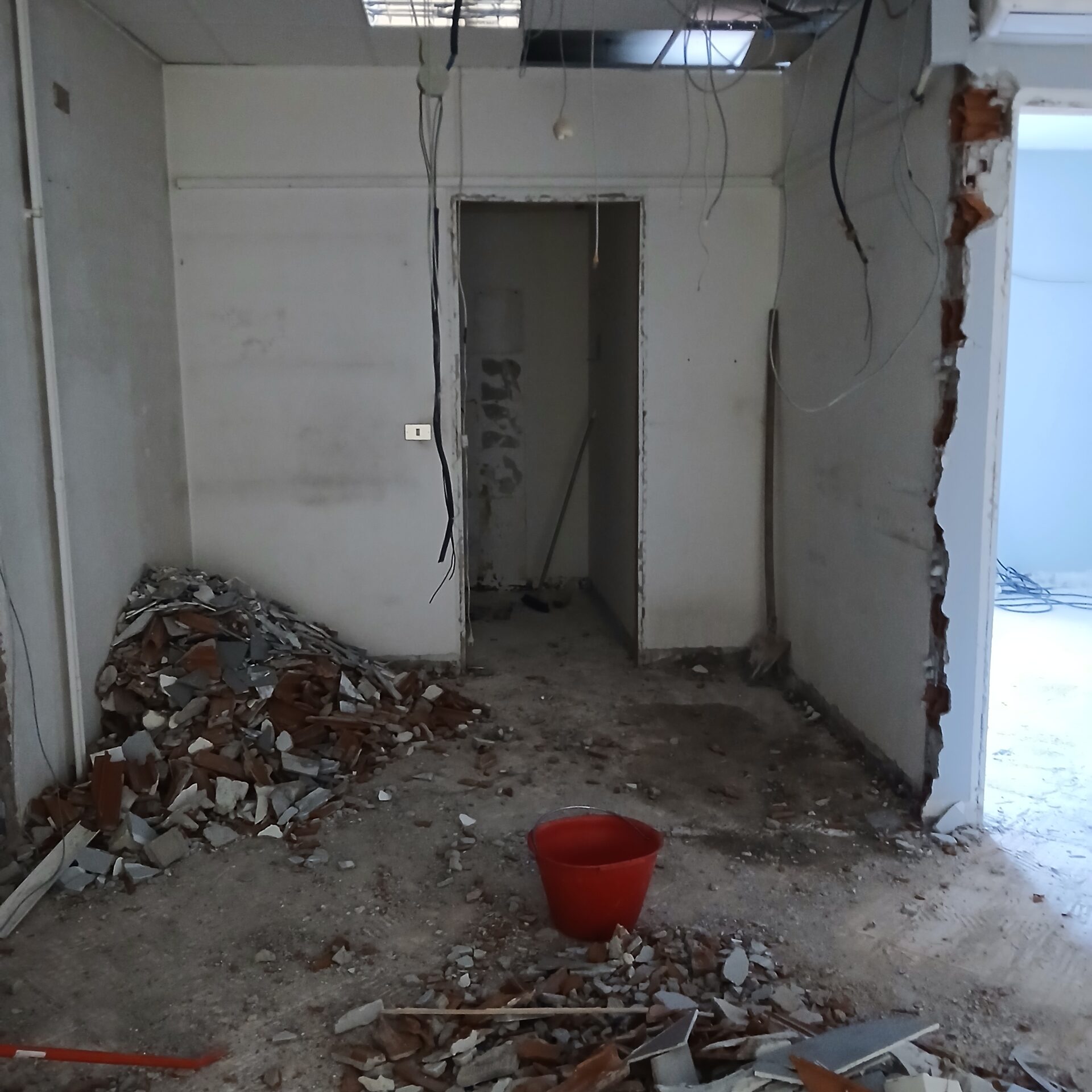 Ristrutturazione studio medico Settimo Torinese — cantiere 5