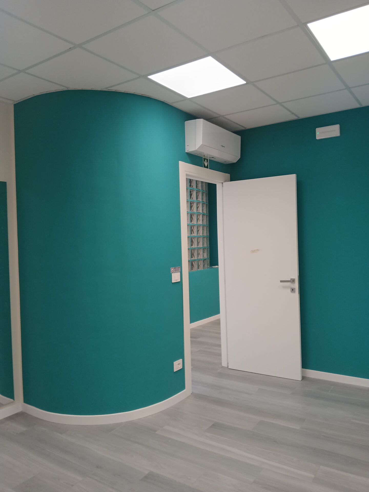 Ristrutturazione studio medico Settimo Torinese — cantiere 16