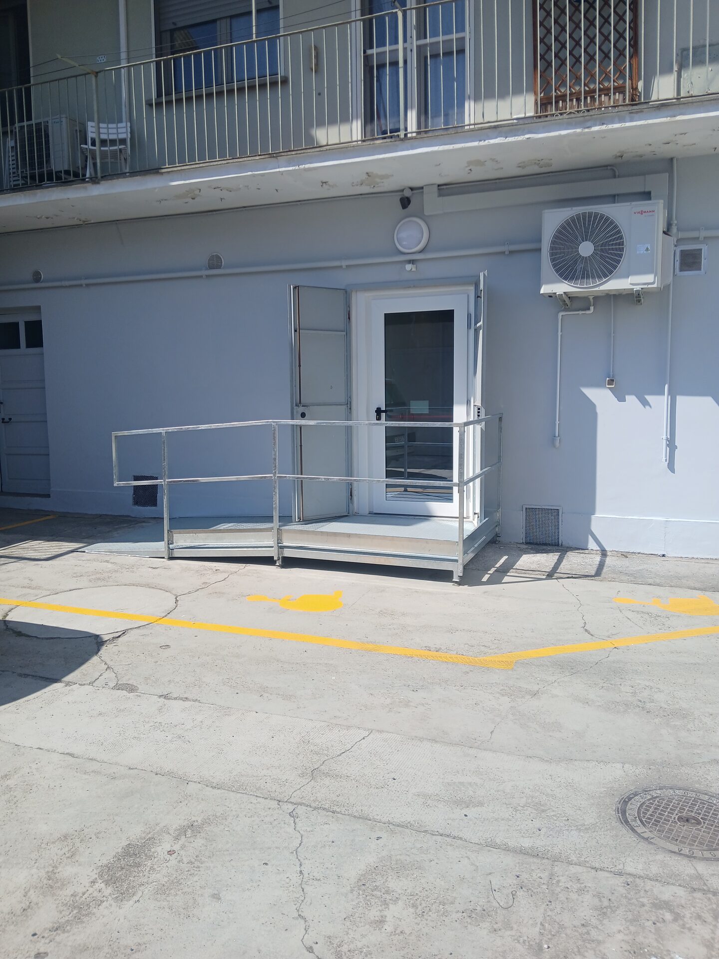 Ristrutturazione studio medico Settimo Torinese — cantiere 23
